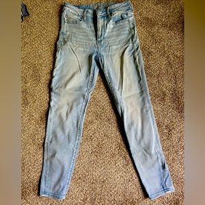 American eagle jeans, light wash